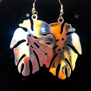 Chrome leave earring